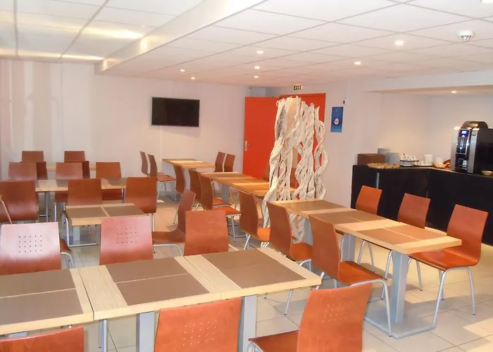 Aparthotel Sweet Sud 2*