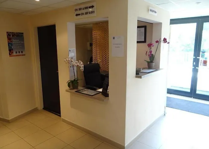 מלון דירות Sweet Sud 2*